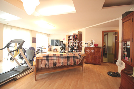 apartment photo