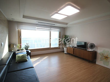 apartment photo