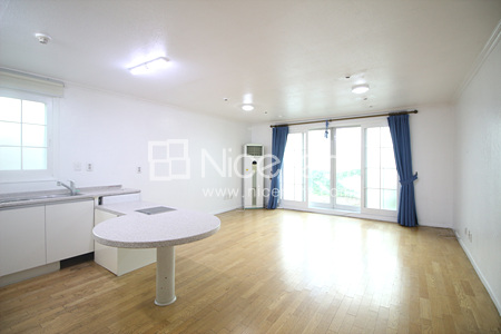 apartment photo
