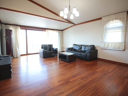 apartment photo