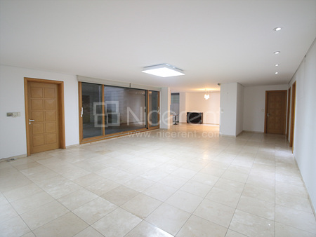 apartment photo