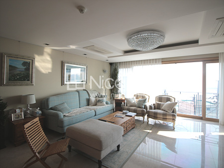 apartment photo