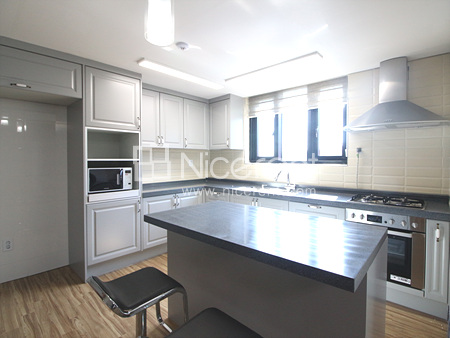 apartment photo