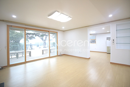 apartment photo
