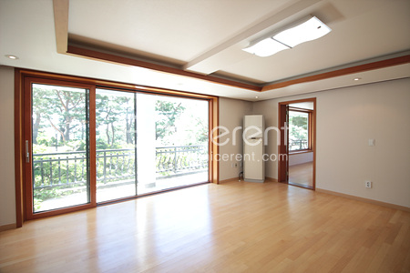 apartment photo
