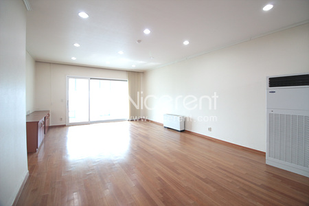 apartment photo