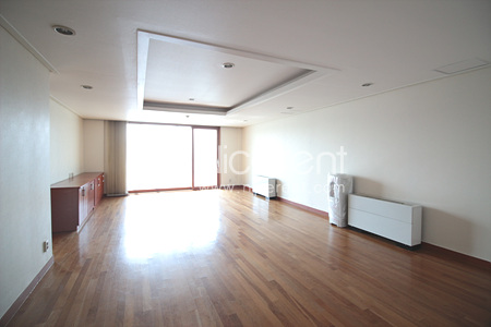 apartment photo