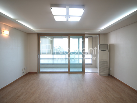apartment photo