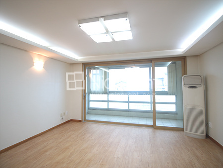 apartment photo