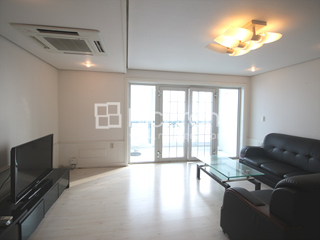 apartment photo