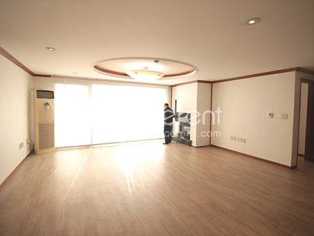 apartment photo